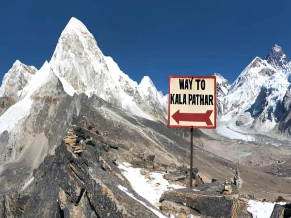 Best time for Everest Base Camp trek - seasonal guide