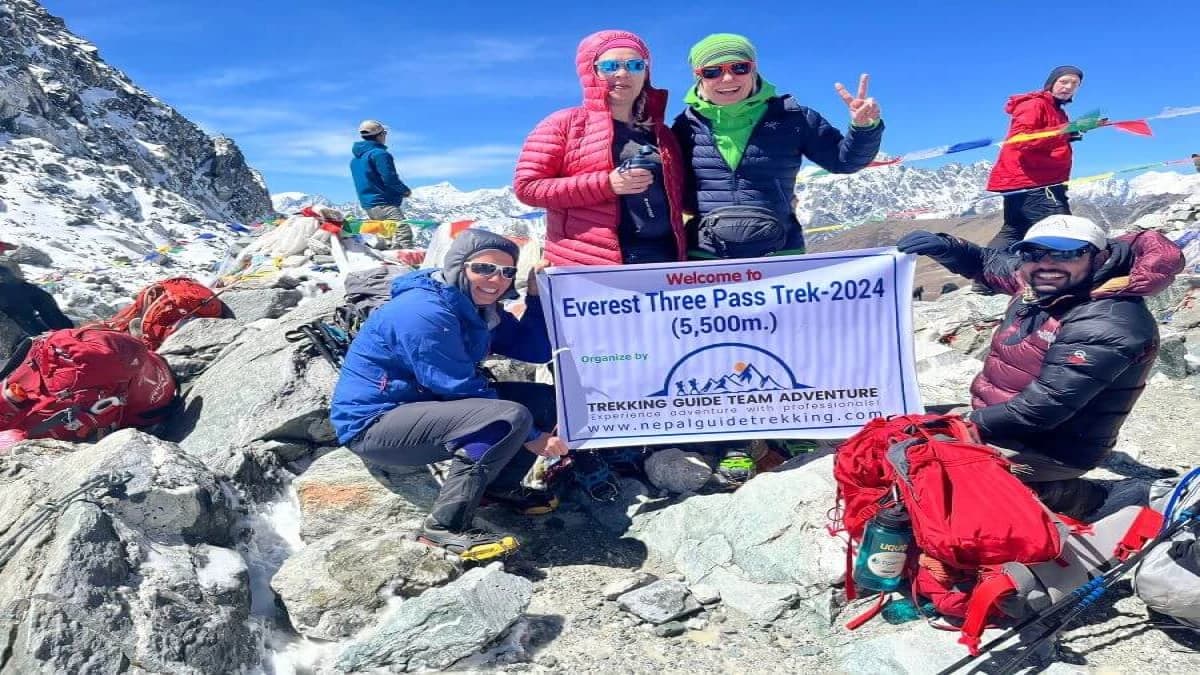 three-pass-everest-photo