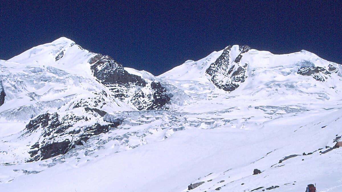 Chulu West Peak Climbing