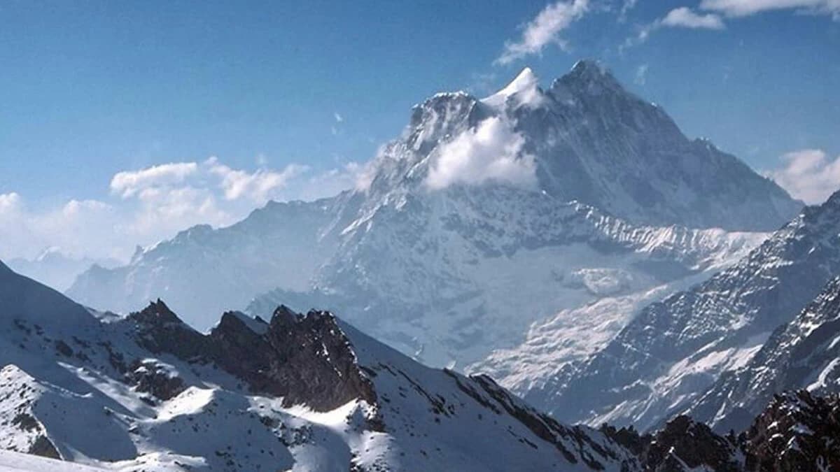 Chulu West Peak Climbing