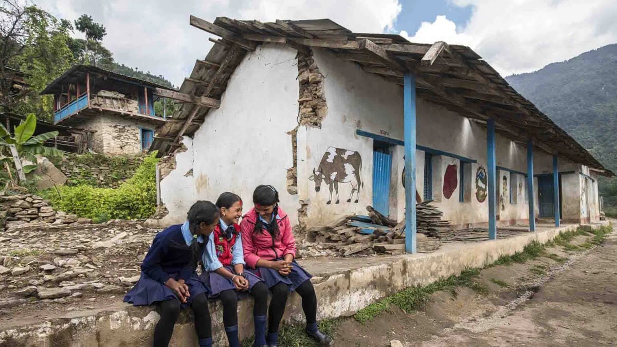 Trek And Help Nepal – Rebuild School, Village Fulkharka And Nepal
