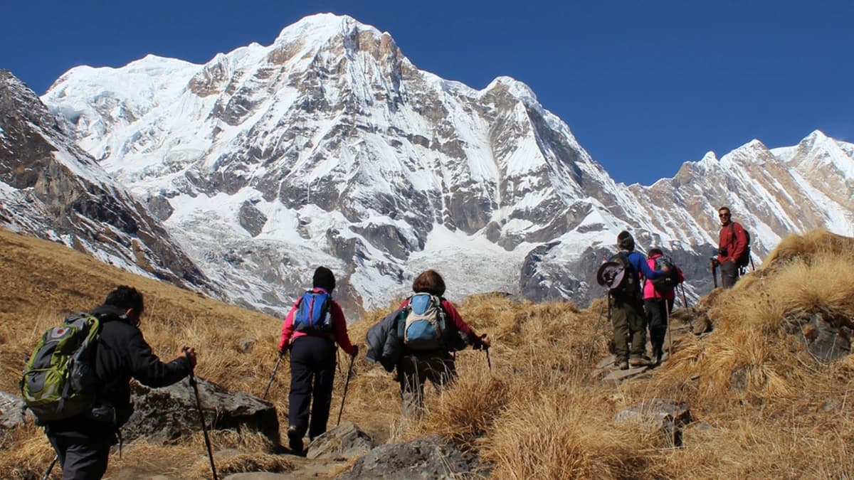 TREKKING COSTS IN NEPAL