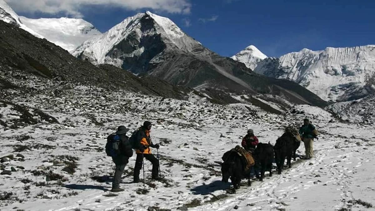MANASLU CIRCUIT AND TSUM VALLEY TREK