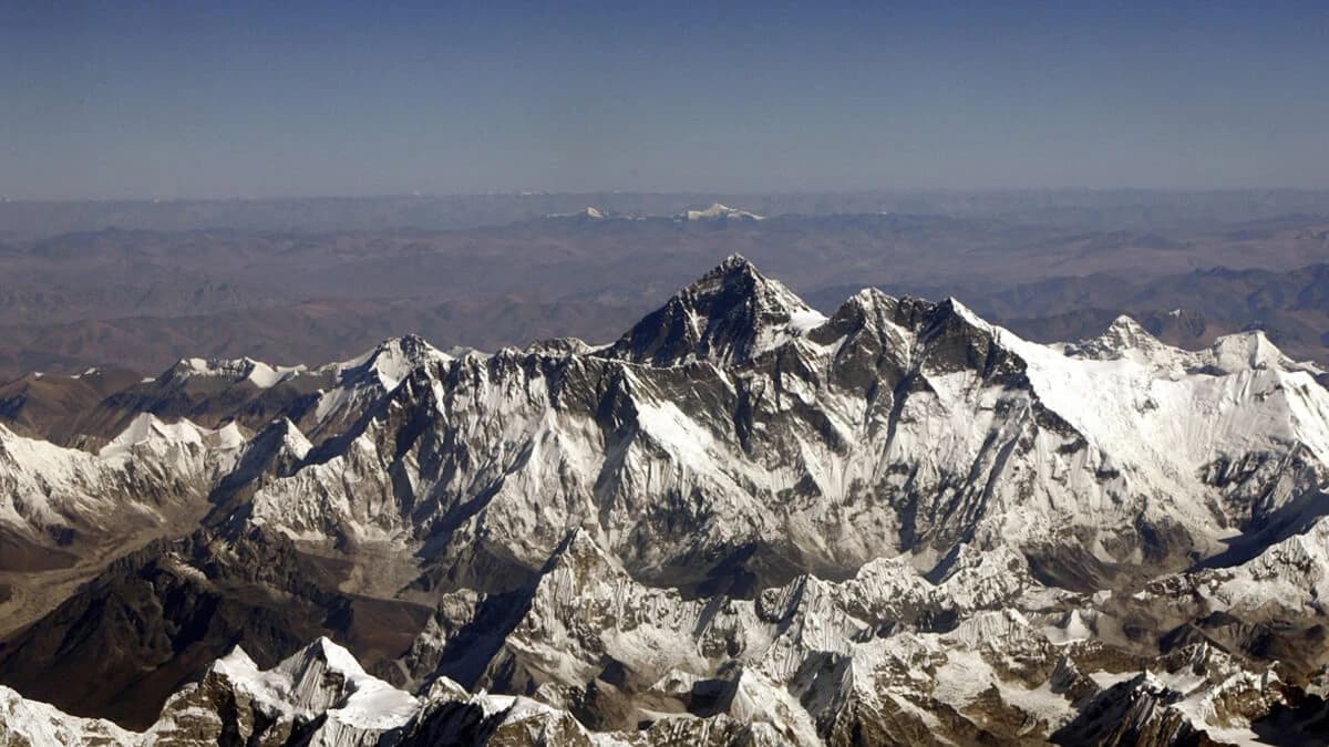 Everest Mountain Flight
