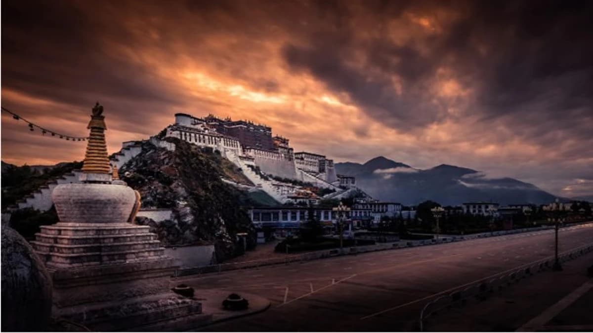 Tibet in the evening