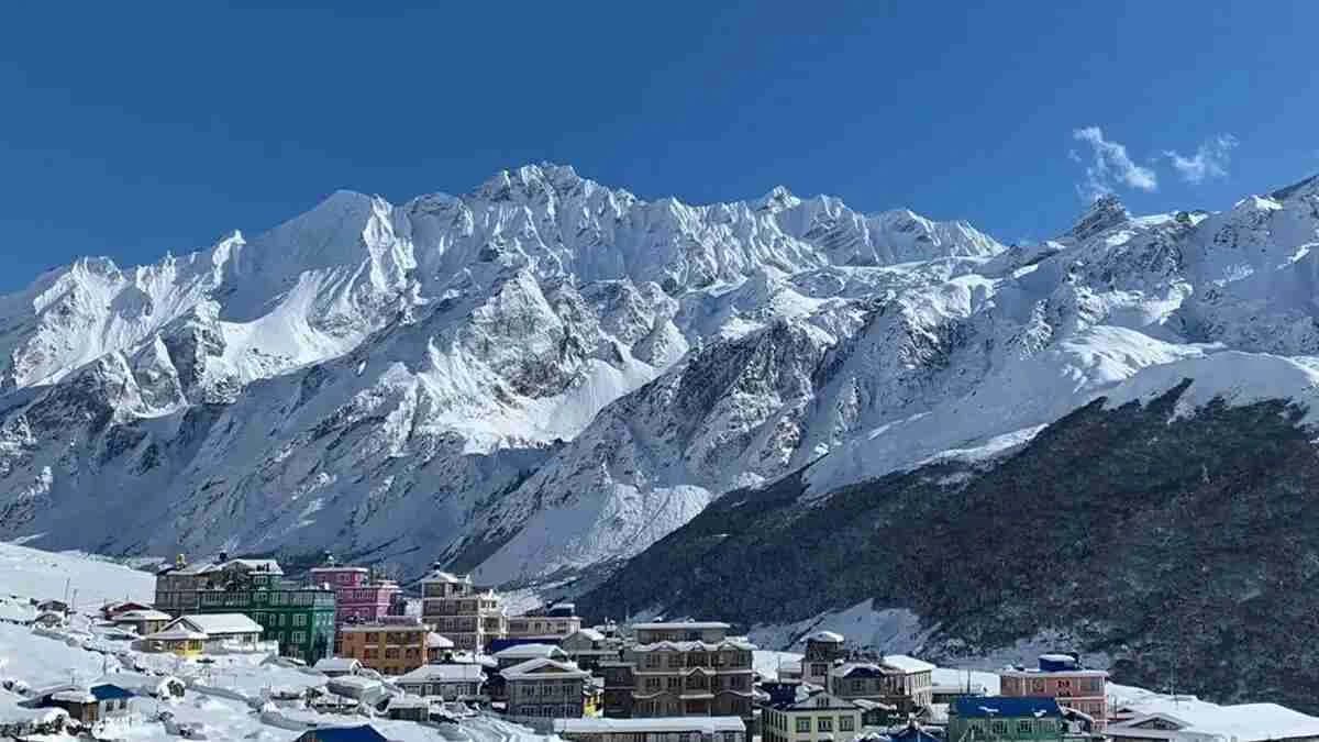 Yala Peak Climb - Kyanjin Valley