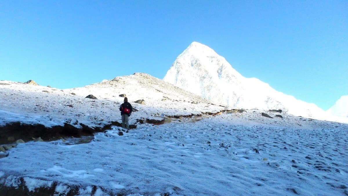 everest-gokyo-lake-trek.jpg