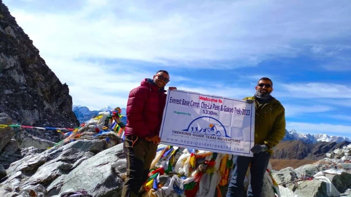 everest-cholapass-gokyokaletrek.jpg